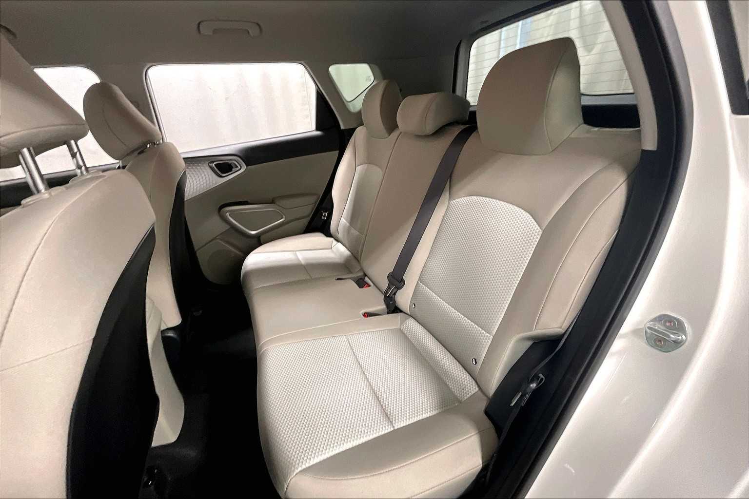 2023 Kia Soul LX - Photo 15