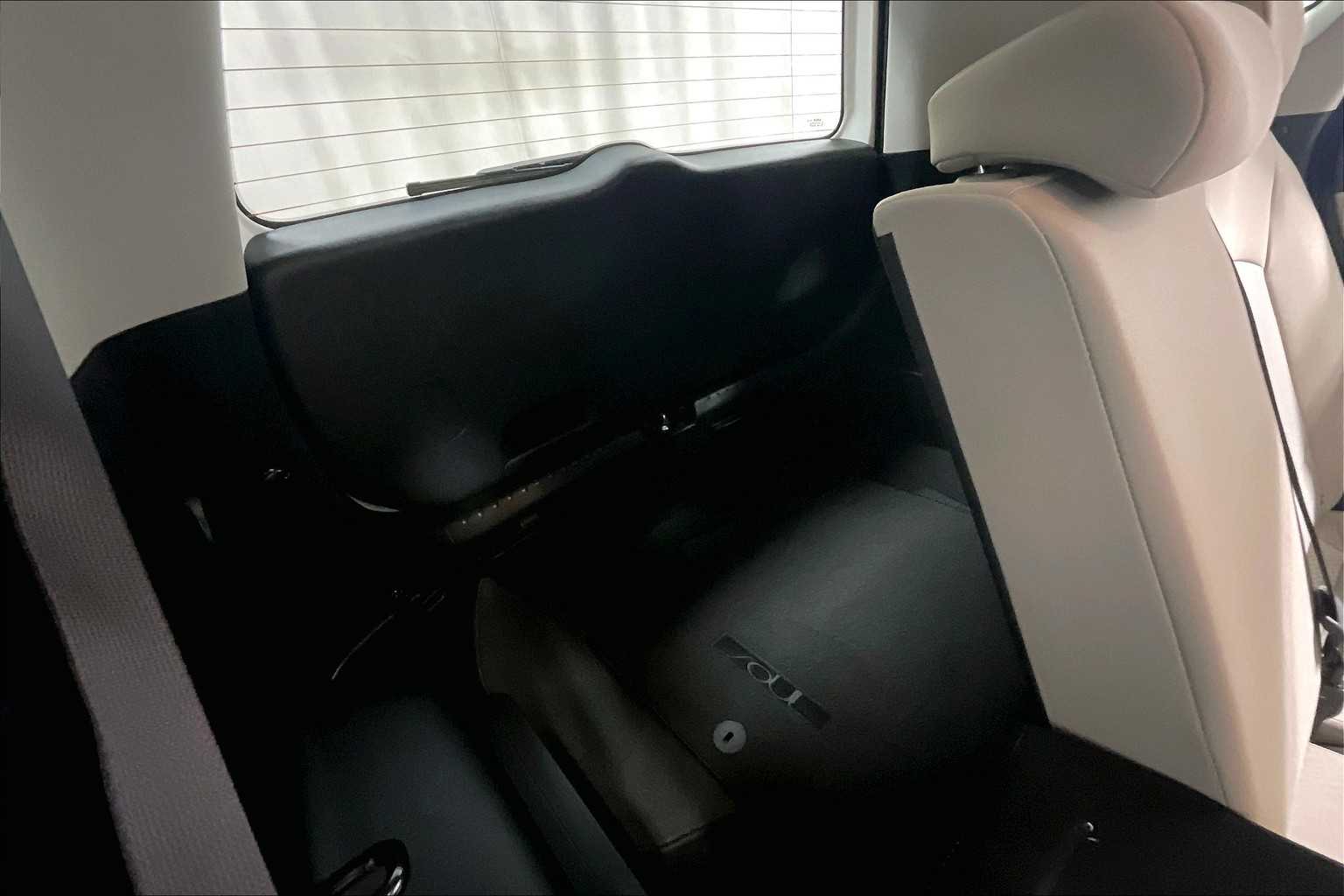 2023 Kia Soul LX - Photo 17