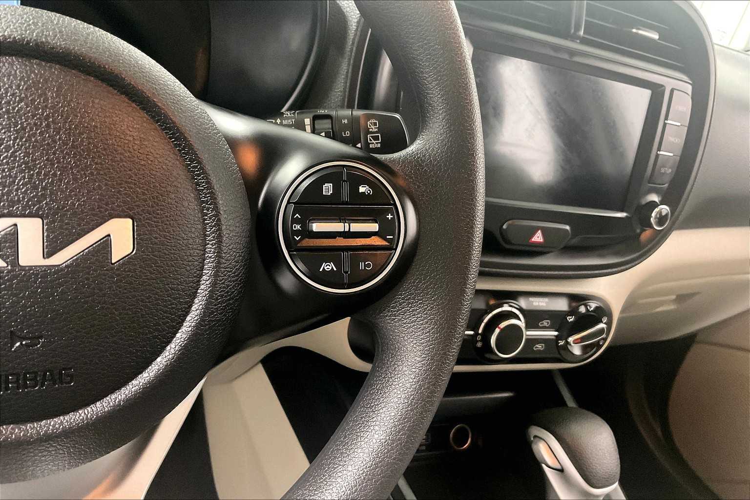 2023 Kia Soul LX - Photo 24