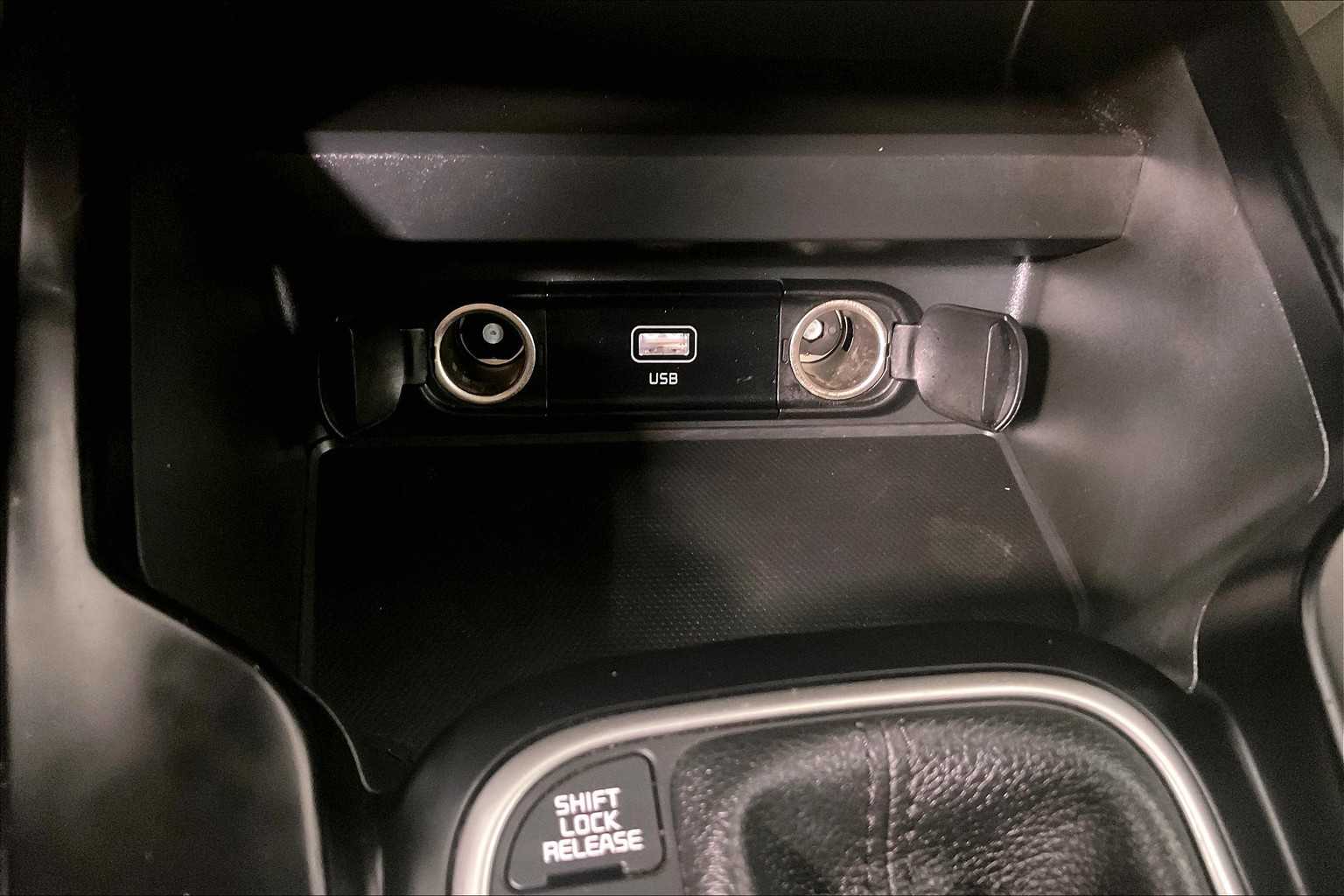 2023 Kia Soul LX - Photo 27