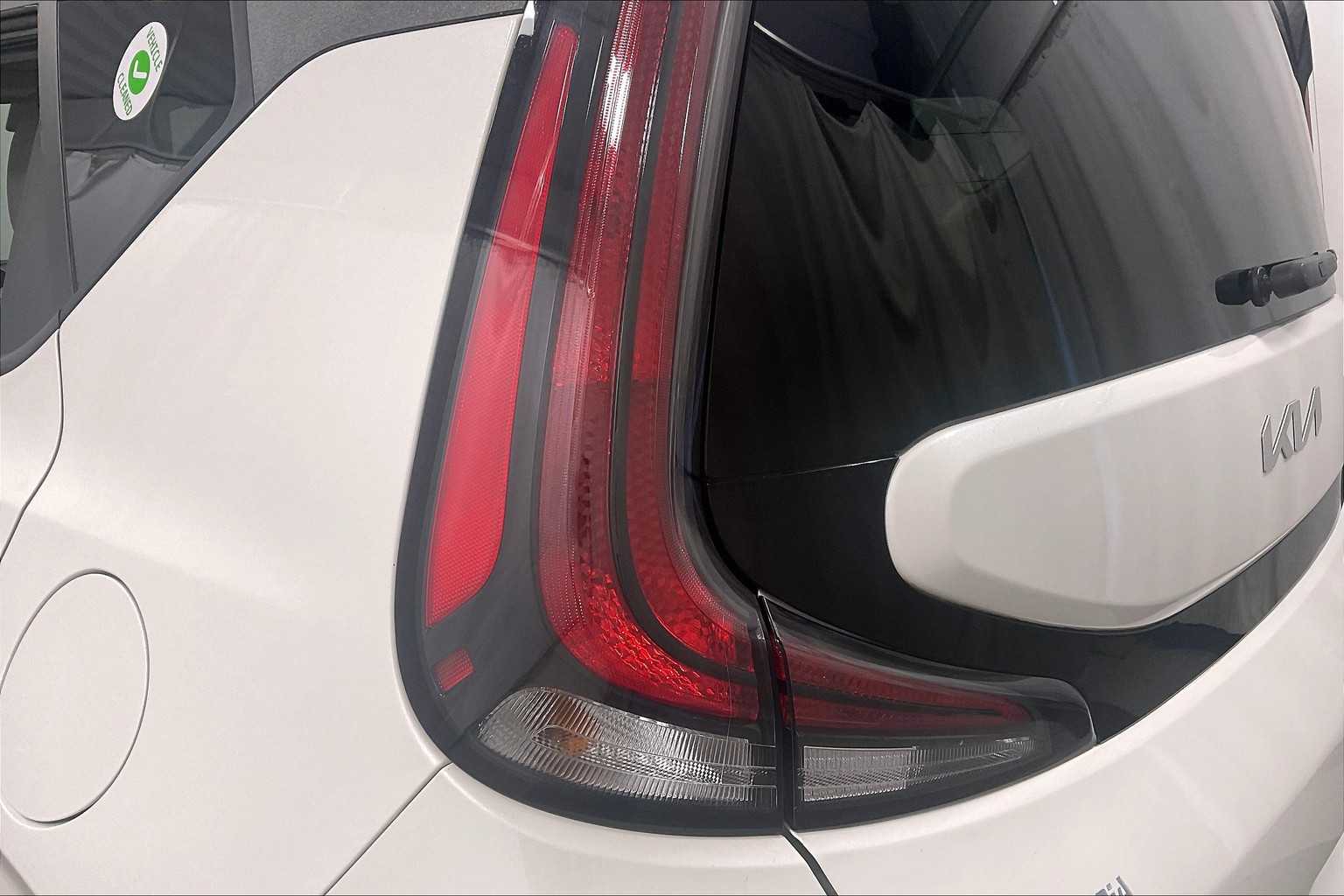 2023 Kia Soul LX - Photo 34