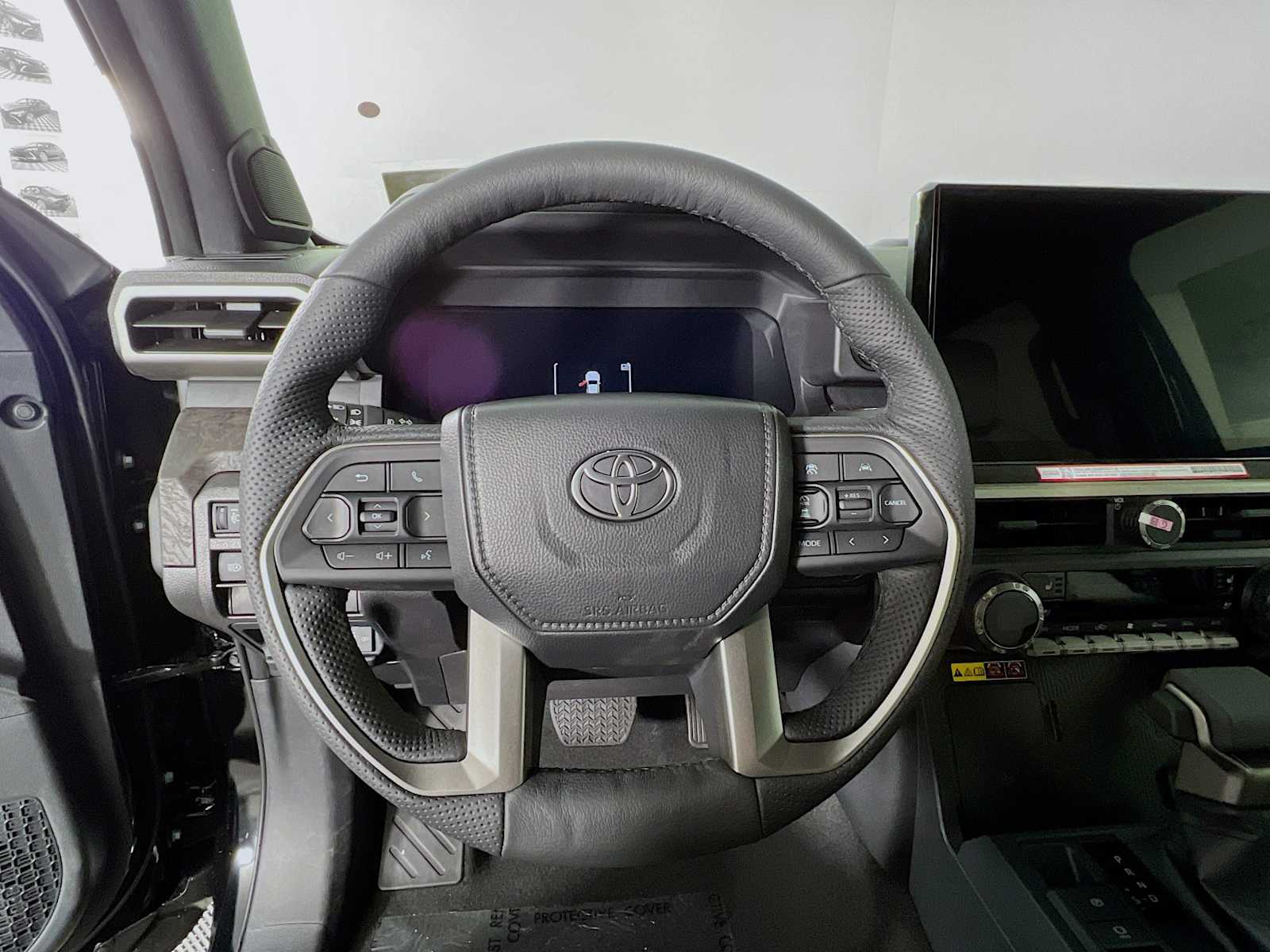 2025 Toyota Tacoma Limited - Photo 7