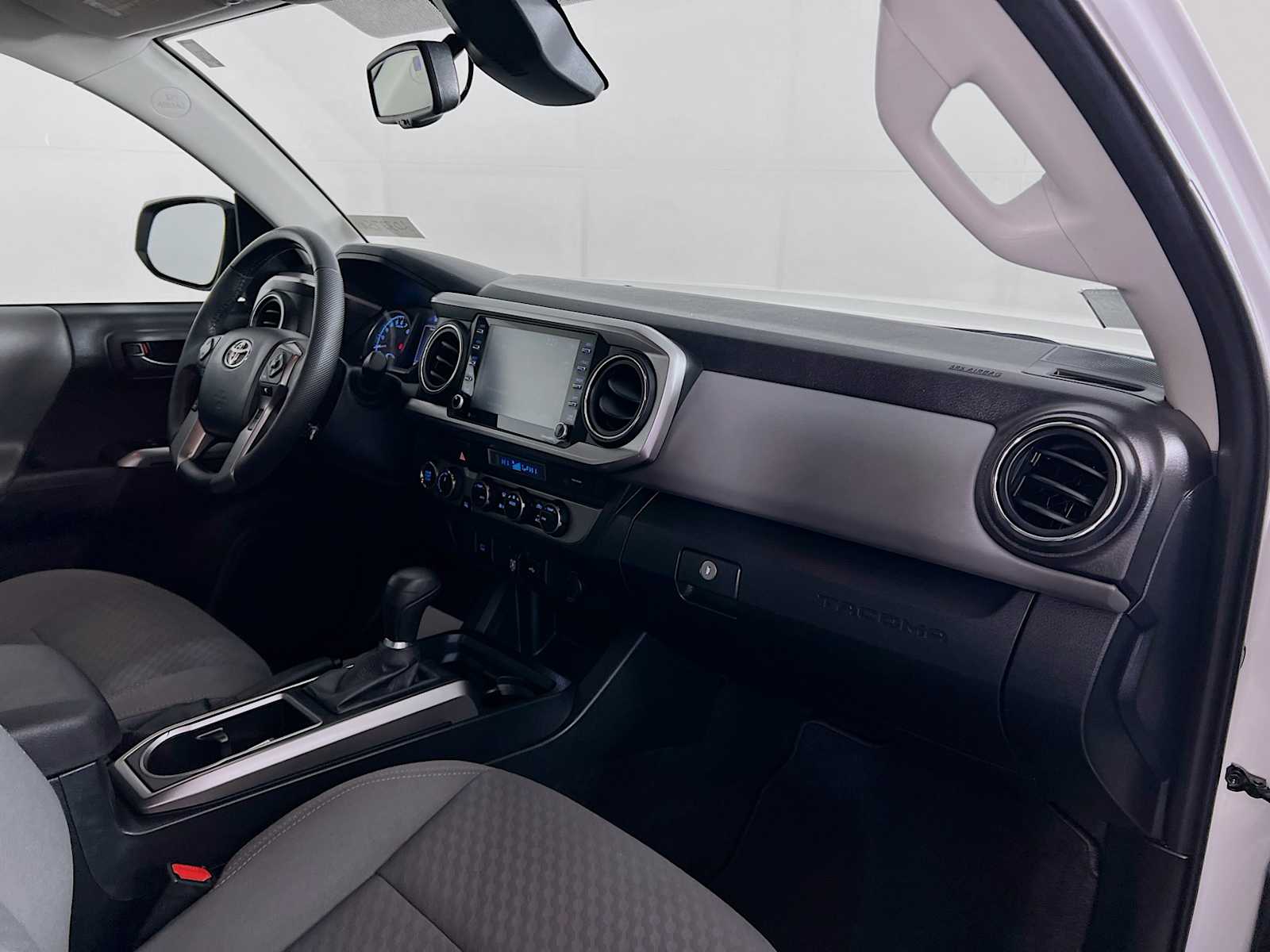 2023 Toyota Tacoma SR5 - Photo 27