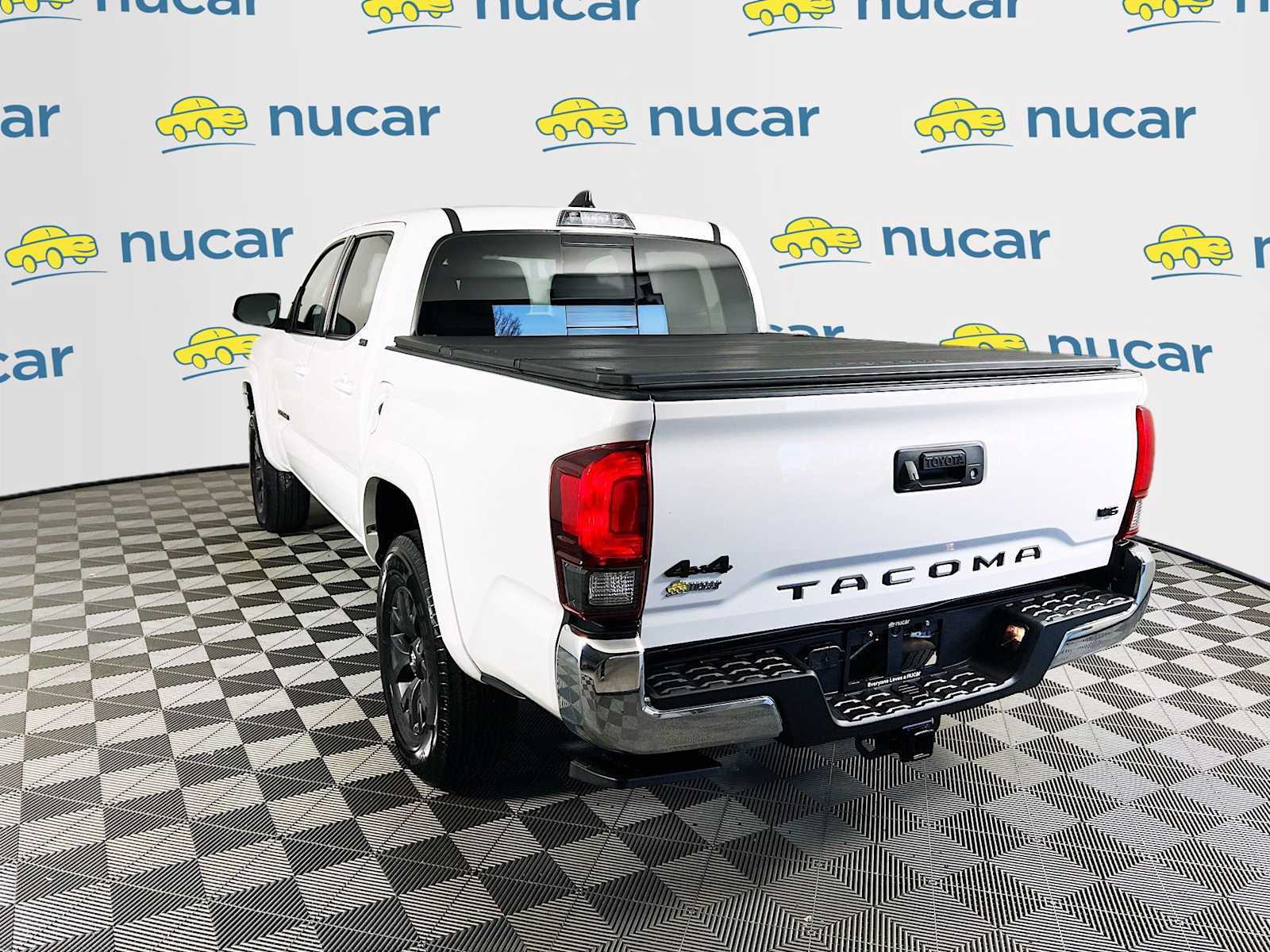 2023 Toyota Tacoma SR5 - Photo 5