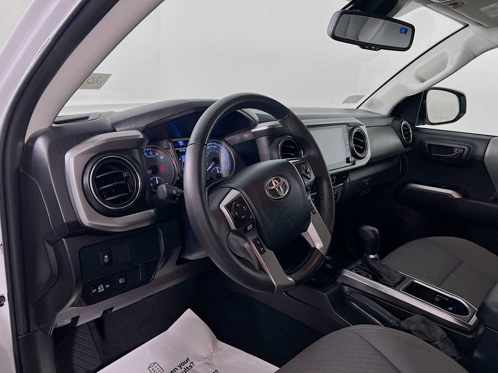 2023 Toyota Tacoma SR5 - Photo 9