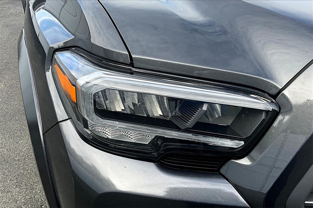 2023 Toyota Tacoma TRD Sport - Photo 29