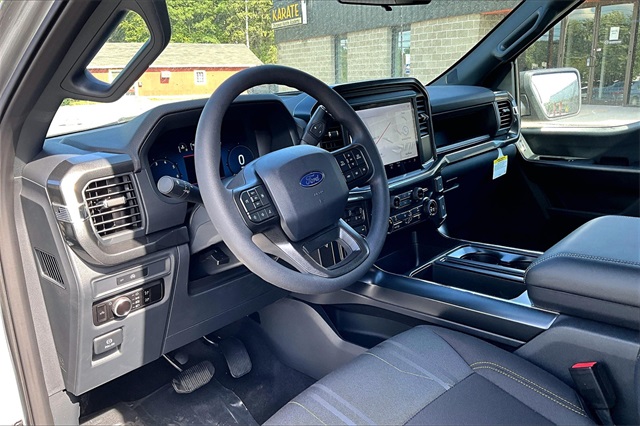 2025 Ford F-150 STX - Photo 7