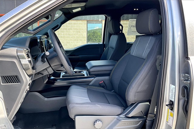 2025 Ford F-150 STX - Photo 10