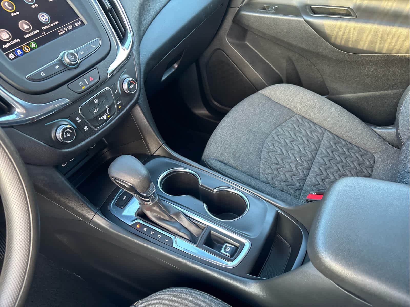 2023 Chevrolet Equinox LT - Photo 11