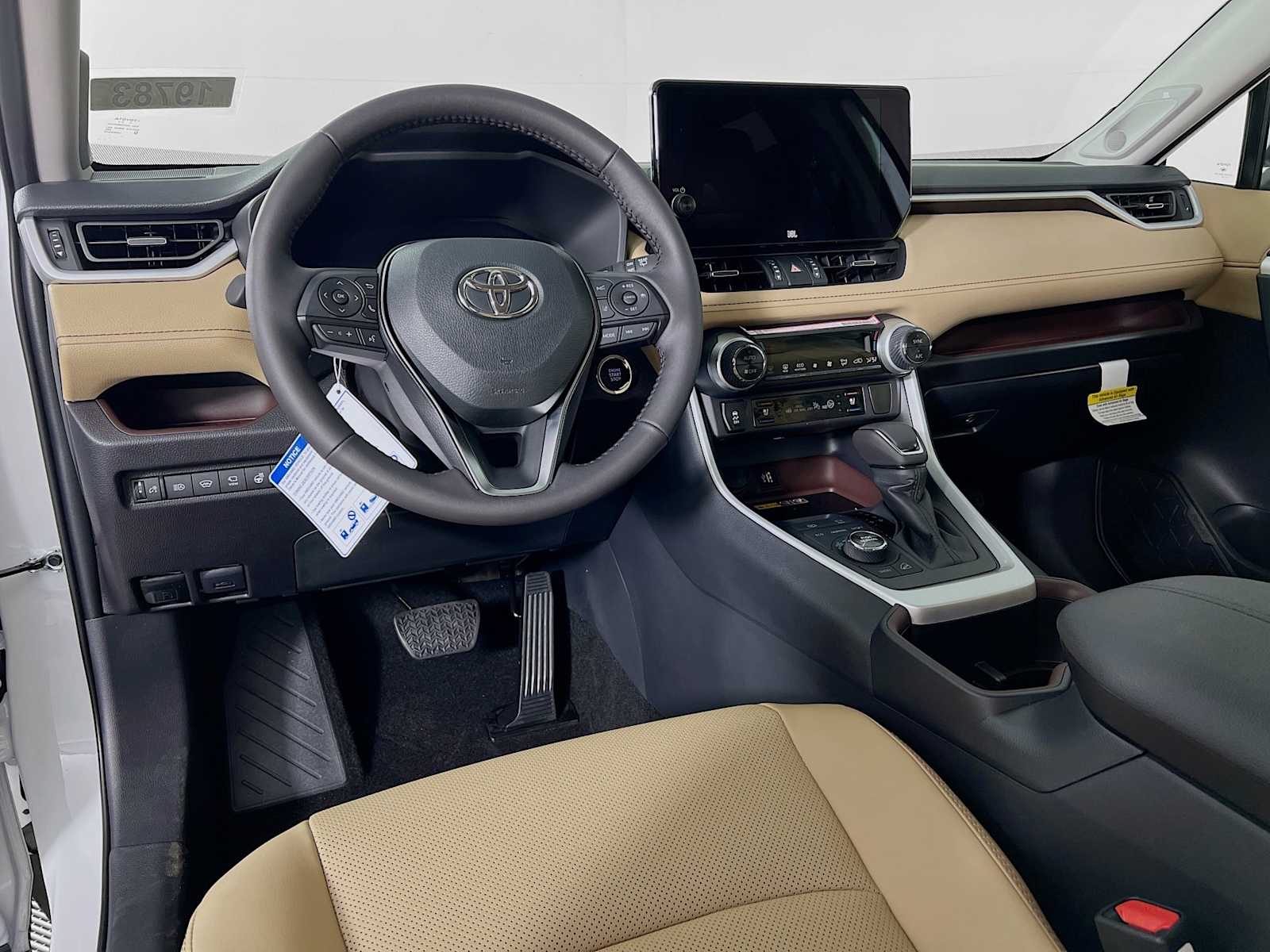 2025 Toyota RAV4 Limited - Photo 6