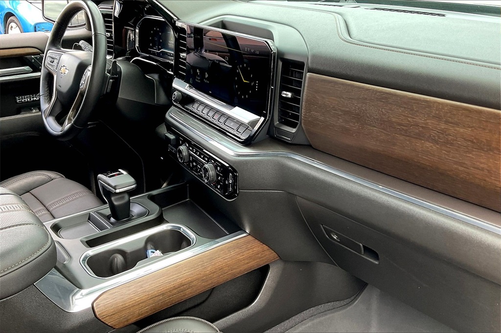 2023 Chevrolet Silverado 1500 High Country - Photo 13