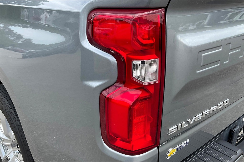 2023 Chevrolet Silverado 1500 High Country - Photo 32
