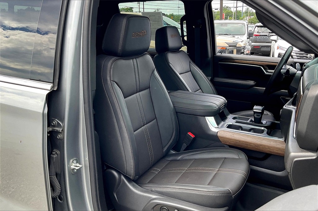 2023 Chevrolet Silverado 1500 High Country - Photo 10