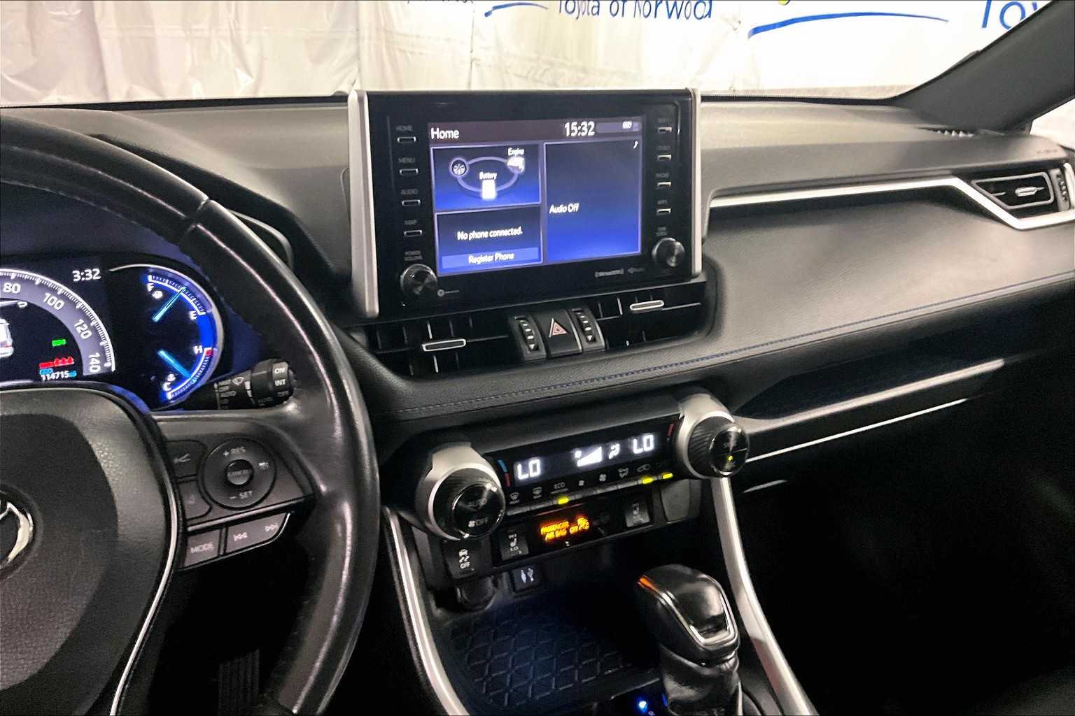 2019 Toyota RAV4 Hybrid XSE - Photo 18