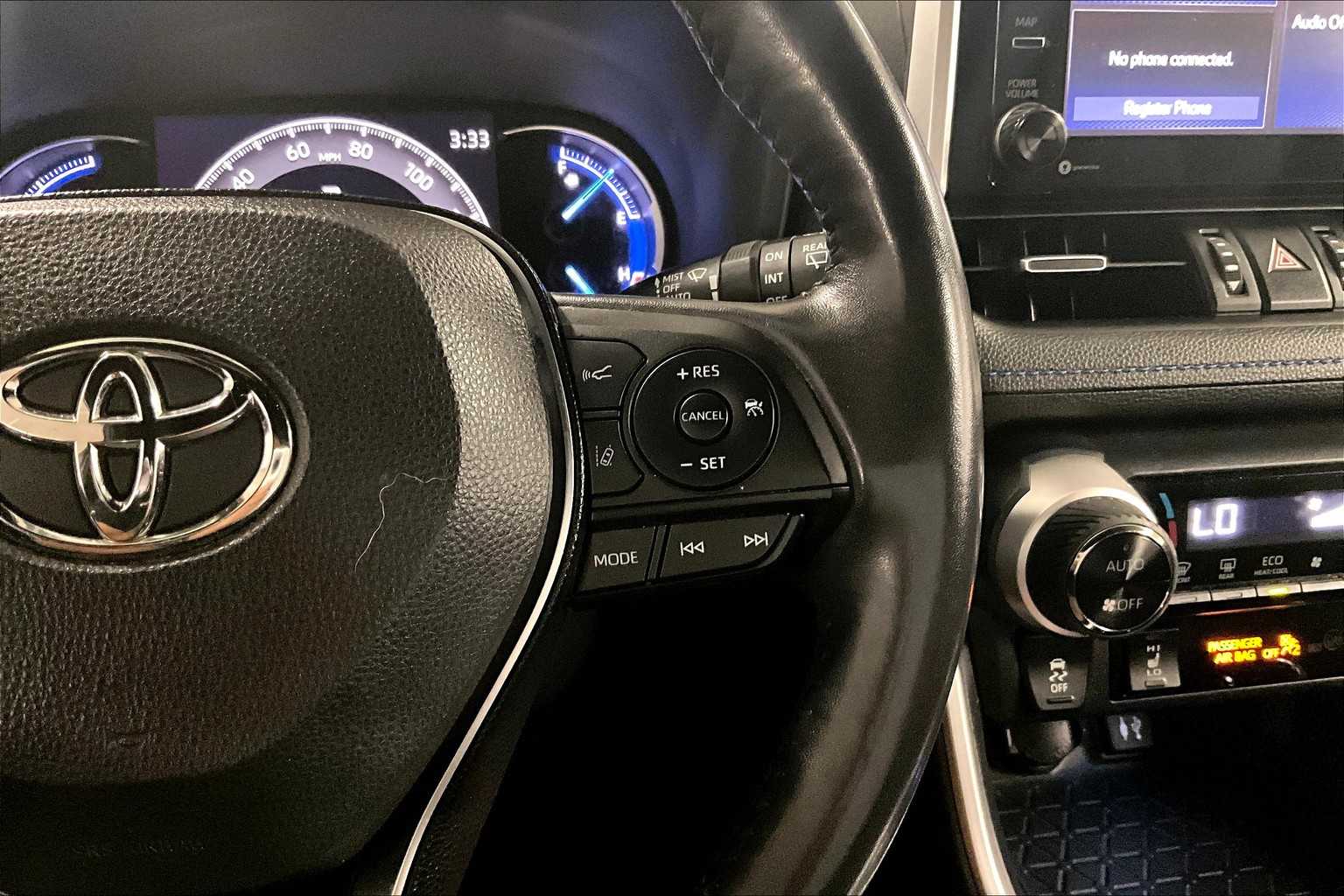 2019 Toyota RAV4 Hybrid XSE - Photo 24