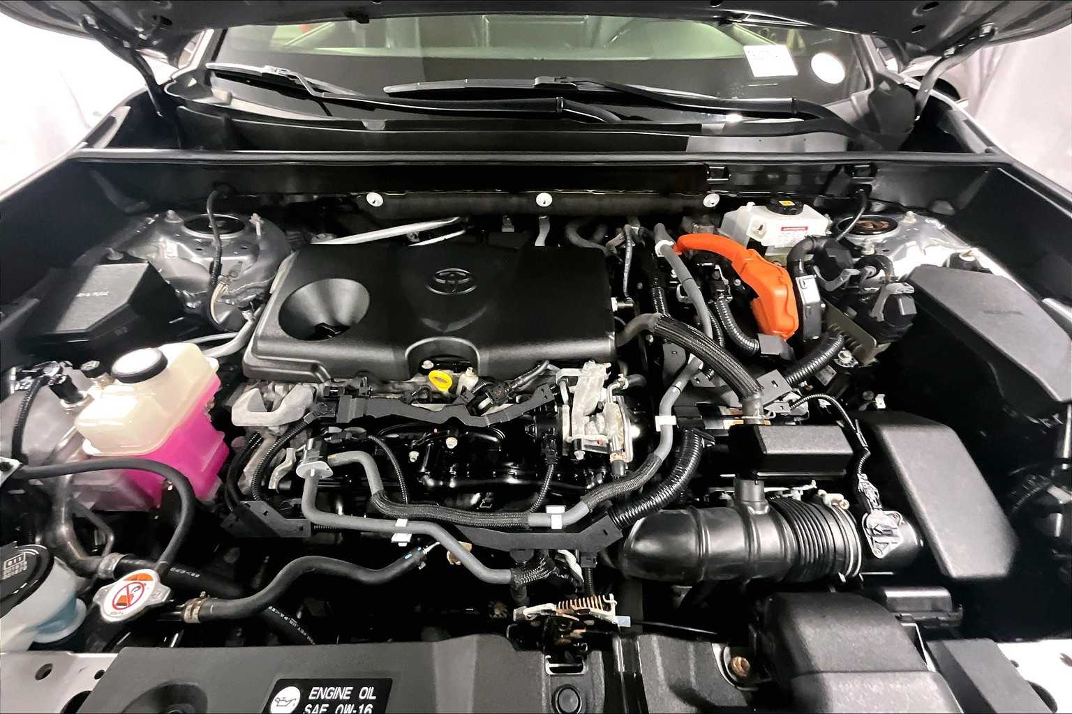 2019 Toyota RAV4 Hybrid XSE - Photo 30