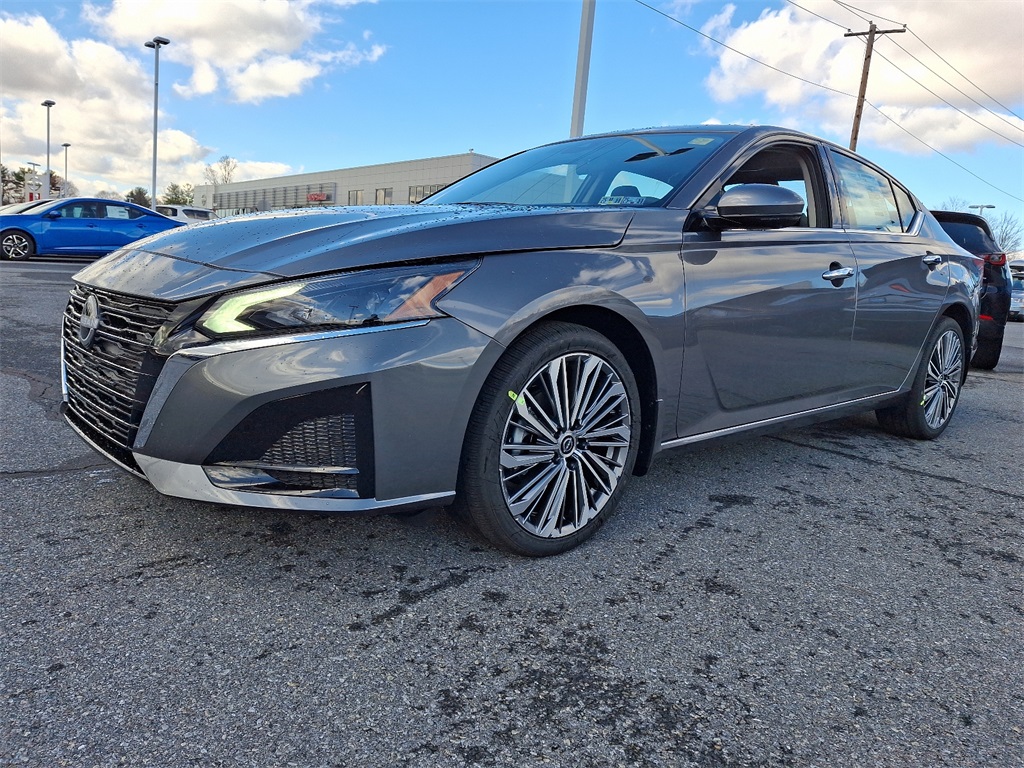 2025 Nissan Altima 2.5 SL - Photo 2