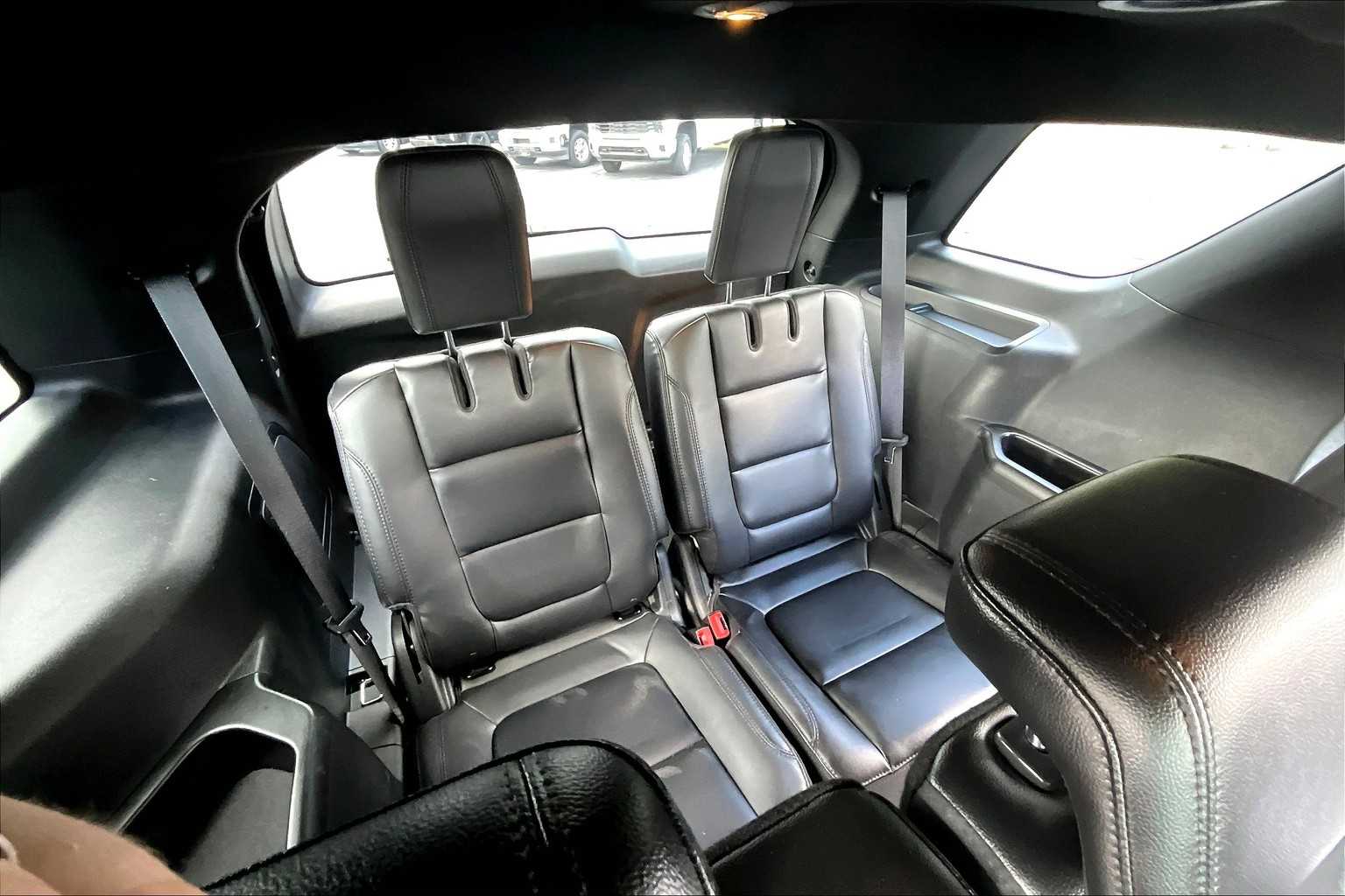 2018 Ford Explorer XLT - Photo 16