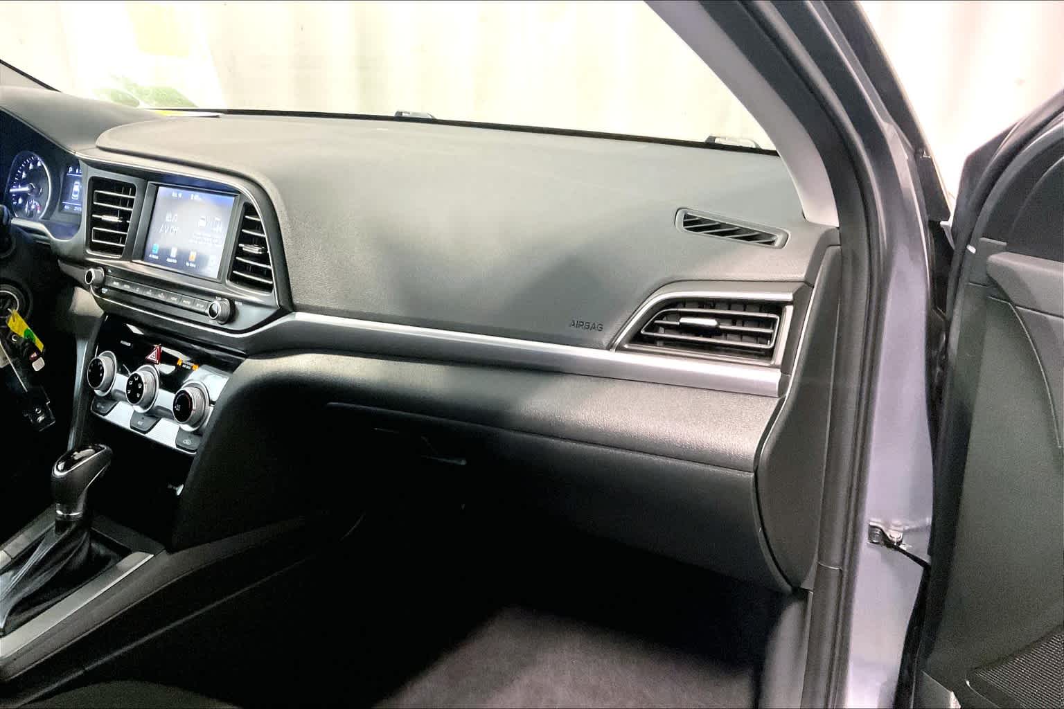 2019 Hyundai Elantra SEL - Photo 13