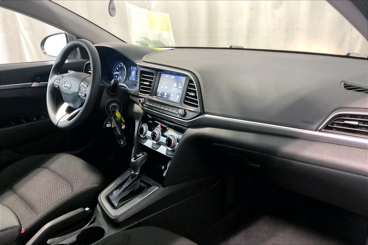 2019 Hyundai Elantra SEL - Photo 14