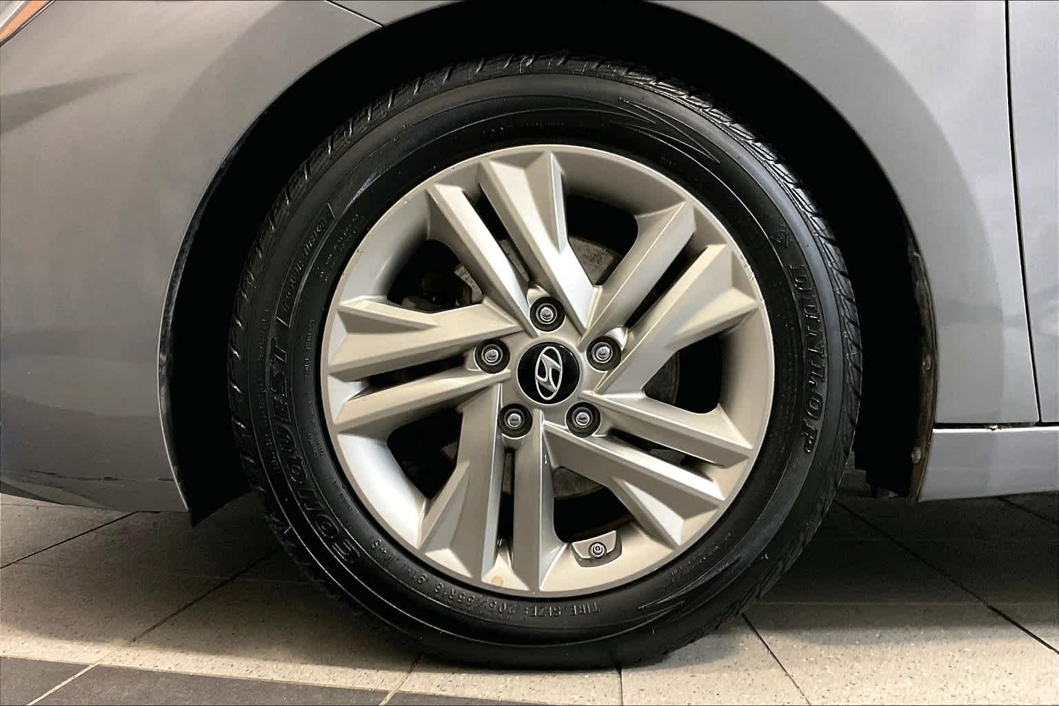 2019 Hyundai Elantra SEL - Photo 7