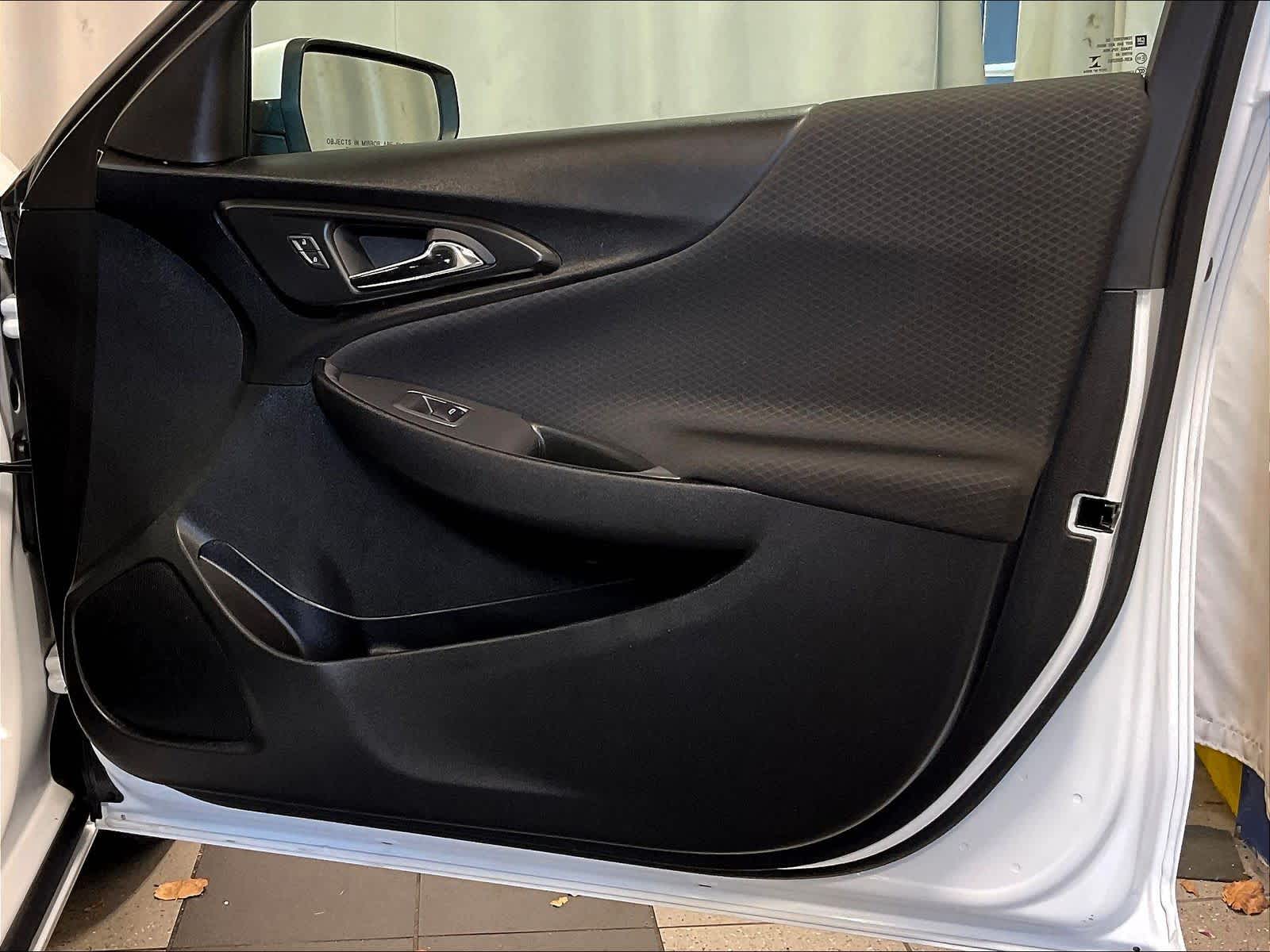 2024 Chevrolet Malibu LT - Photo 12