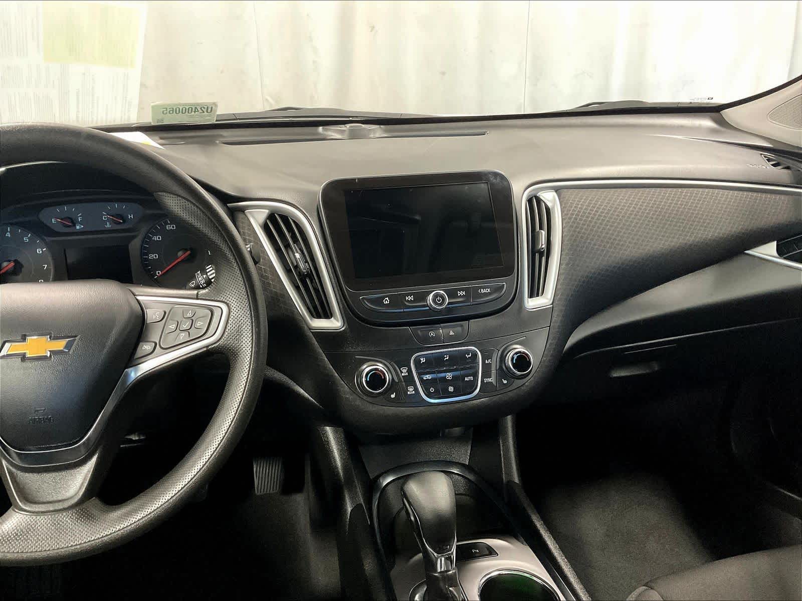 2024 Chevrolet Malibu LT - Photo 18