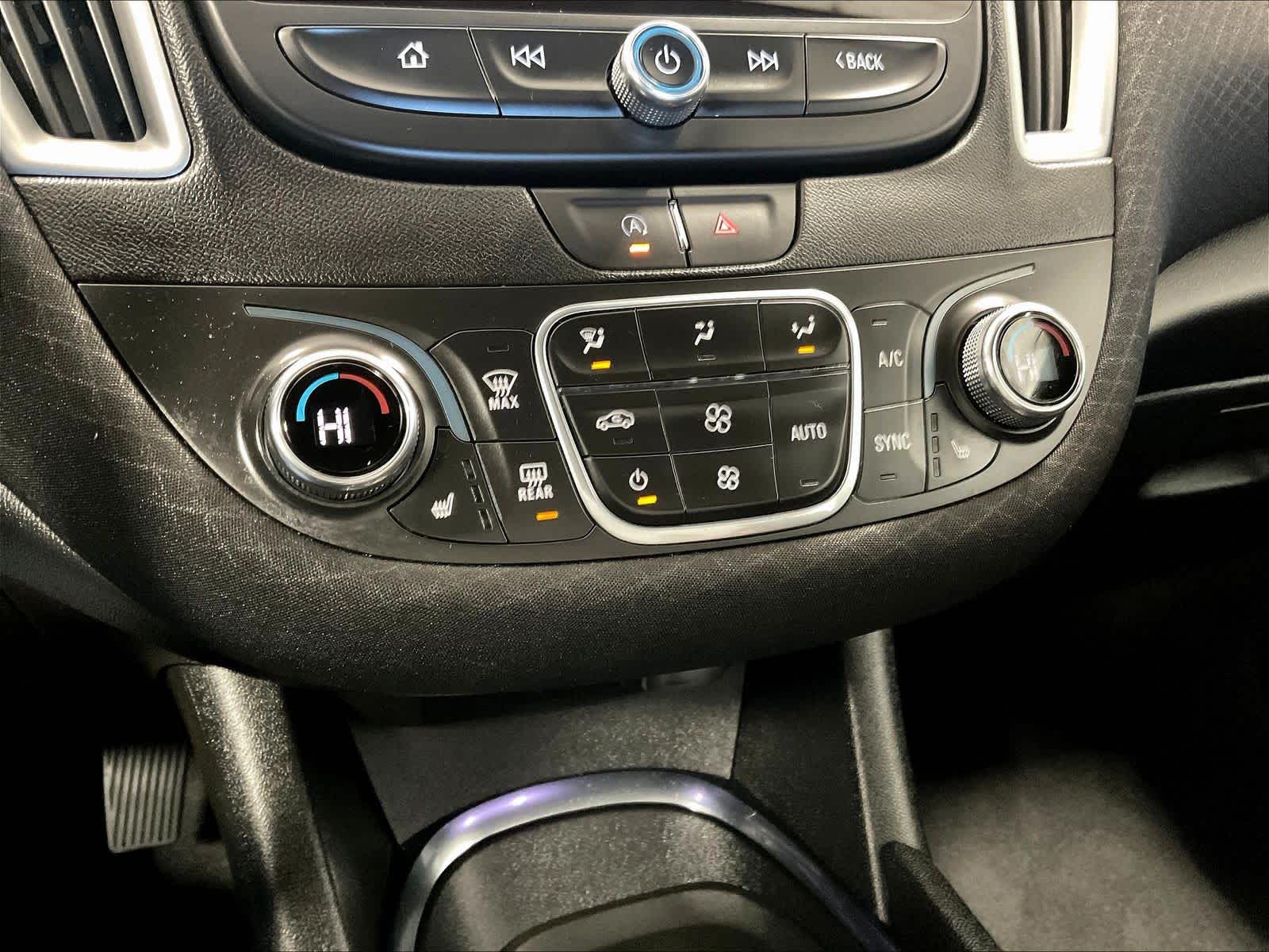 2024 Chevrolet Malibu LT - Photo 25