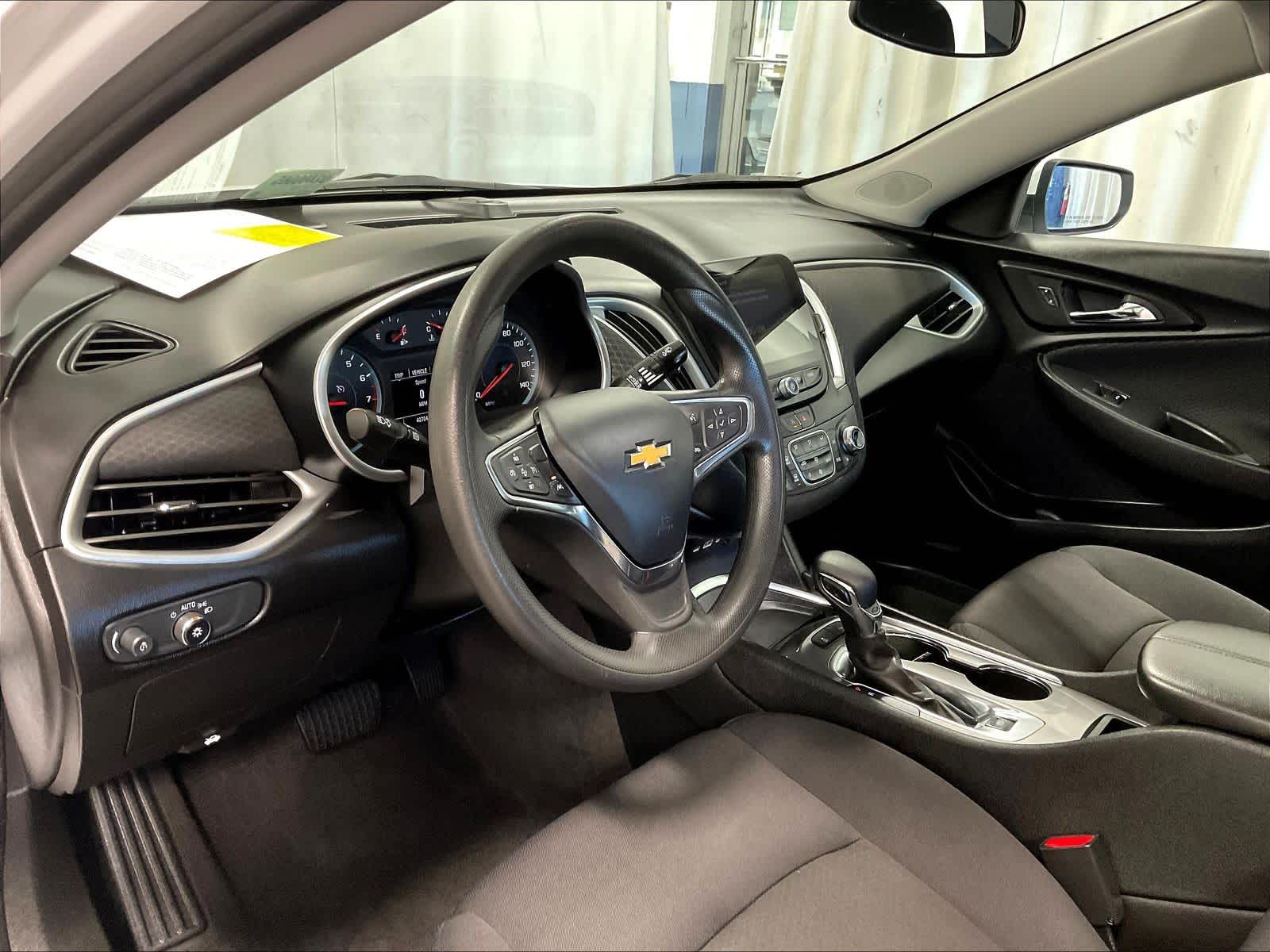 2024 Chevrolet Malibu LT - Photo 8