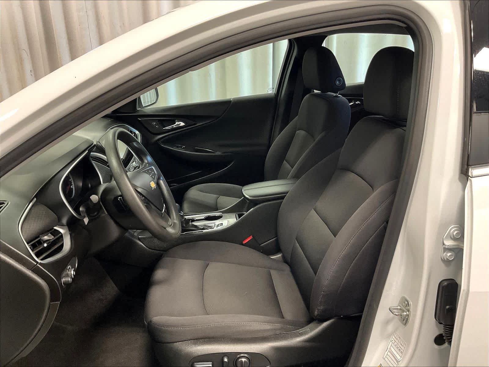 2024 Chevrolet Malibu LT - Photo 10