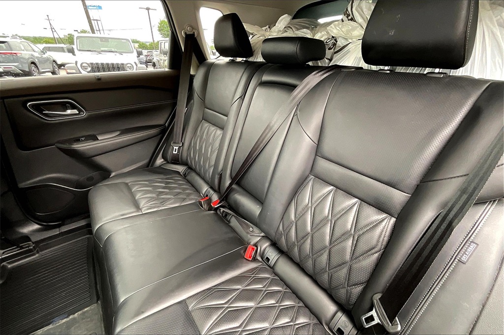 2021 Nissan Rogue Platinum - Photo 14