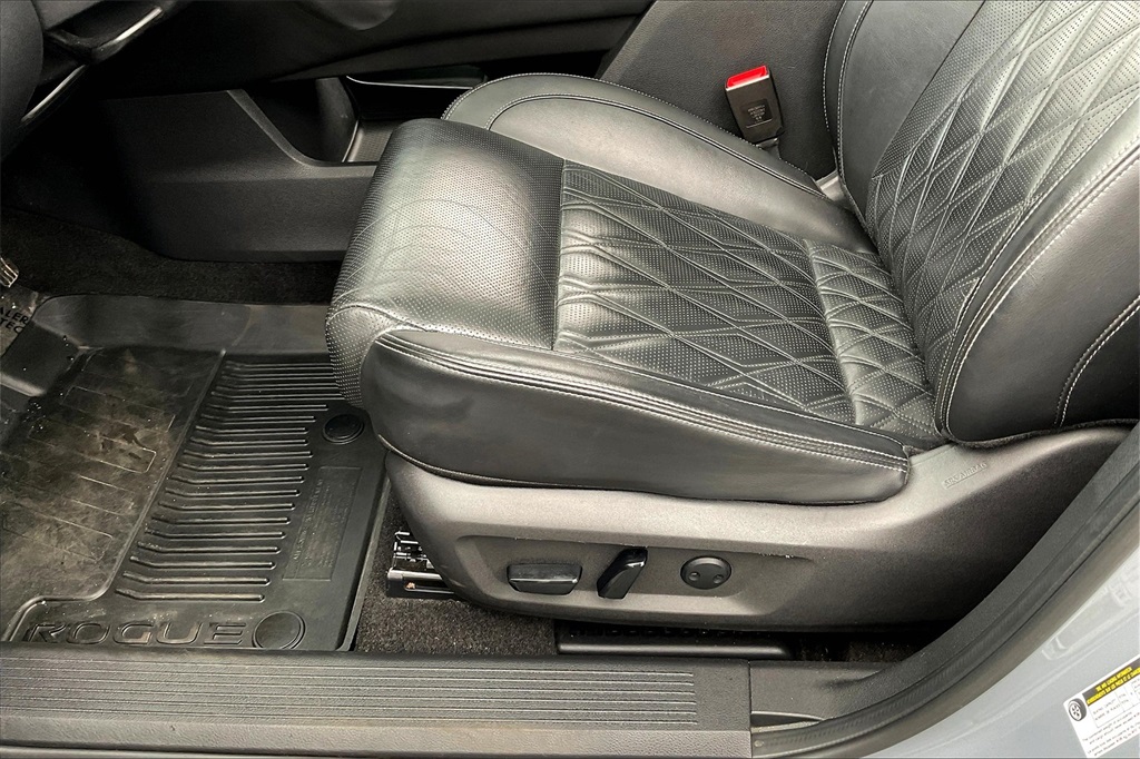 2021 Nissan Rogue Platinum - Photo 35