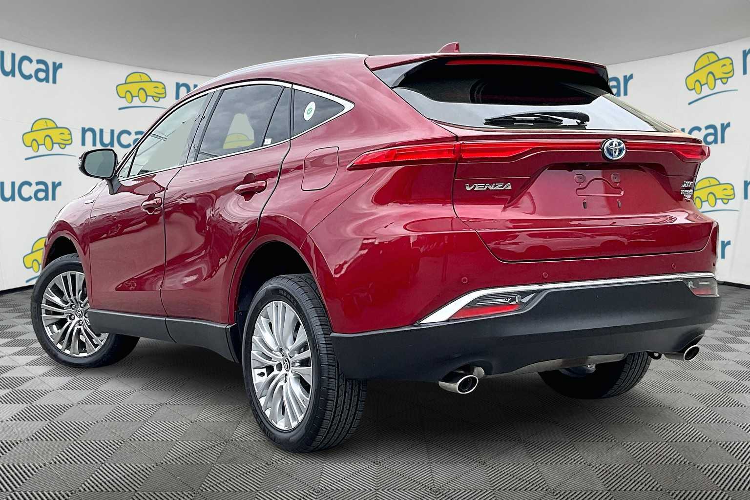 2021 Toyota Venza XLE - Photo 4