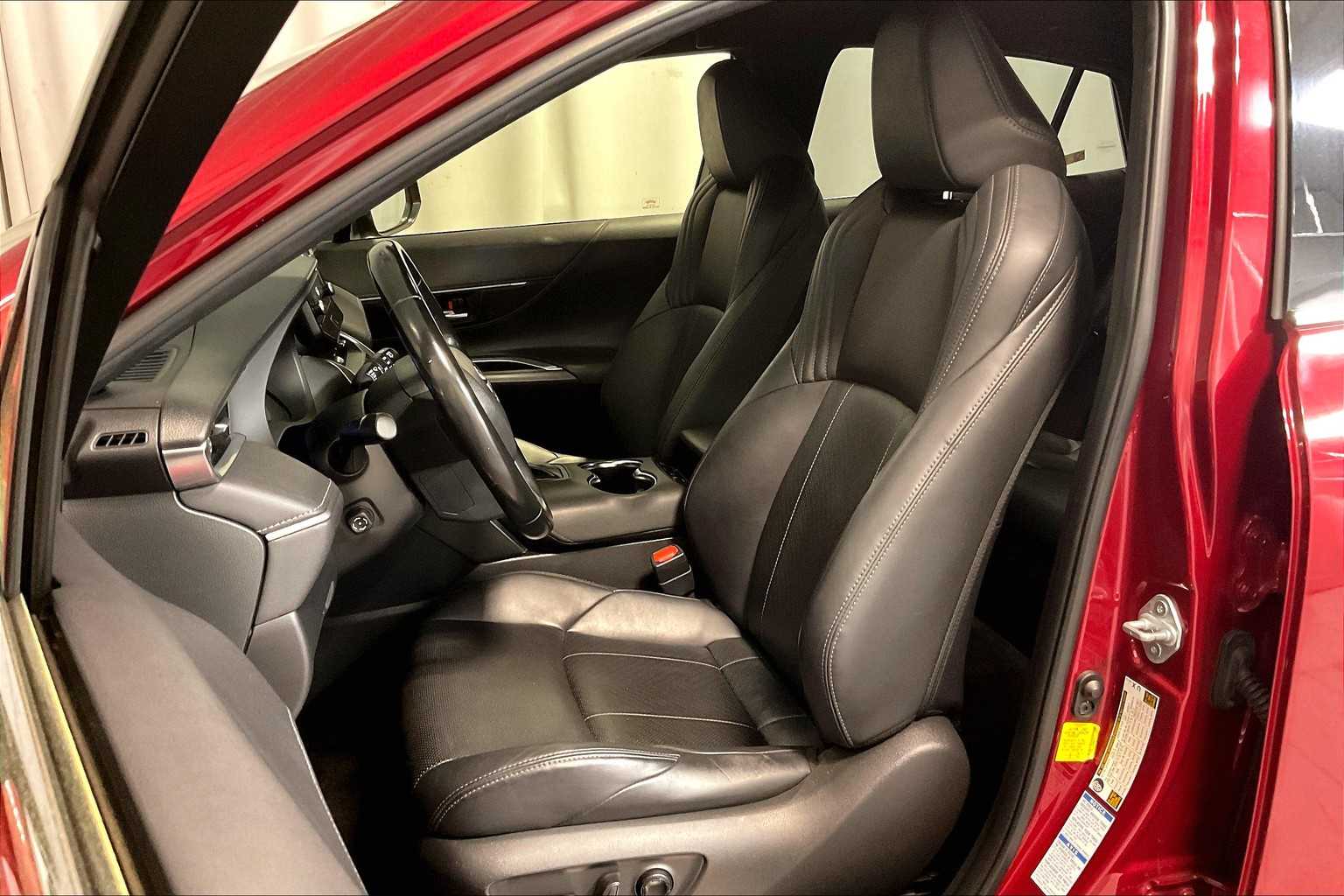 2021 Toyota Venza XLE - Photo 10