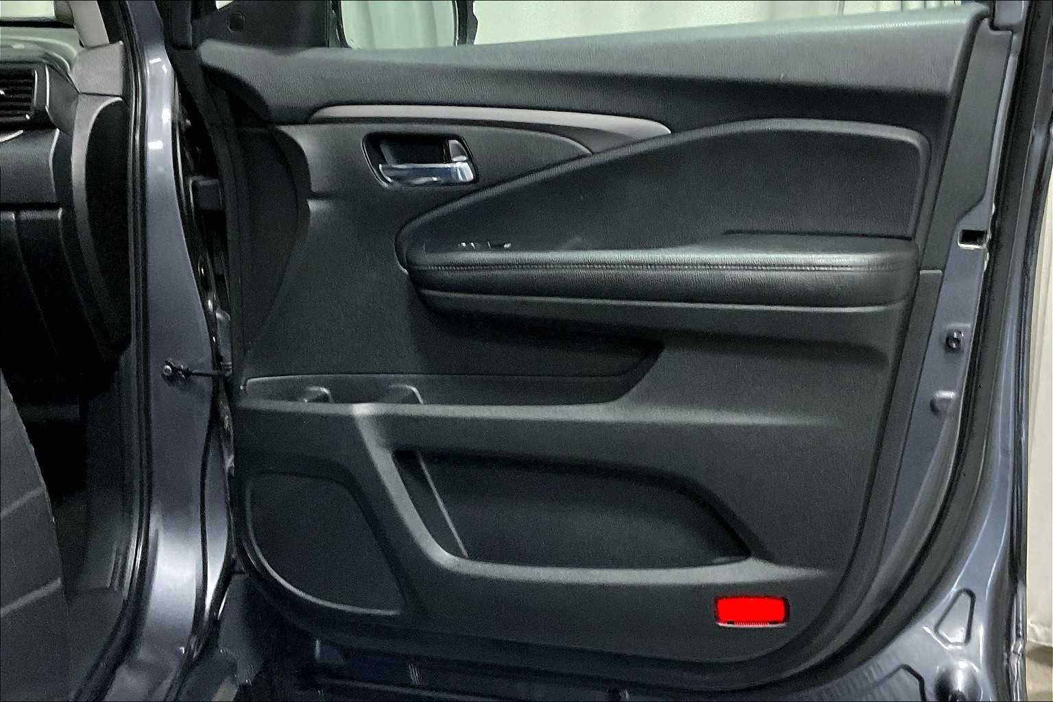 2022 Honda Pilot Special Edition - Photo 12