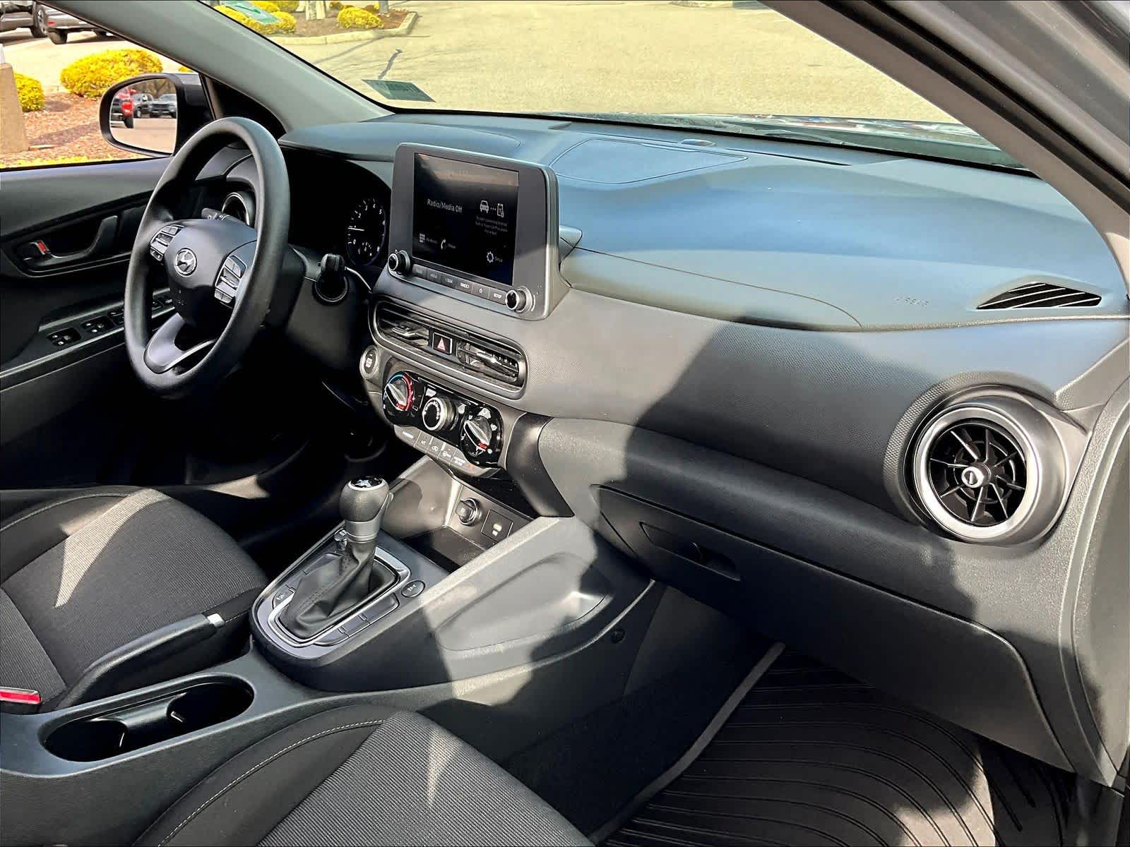 2023 Hyundai Kona SEL - Photo 14