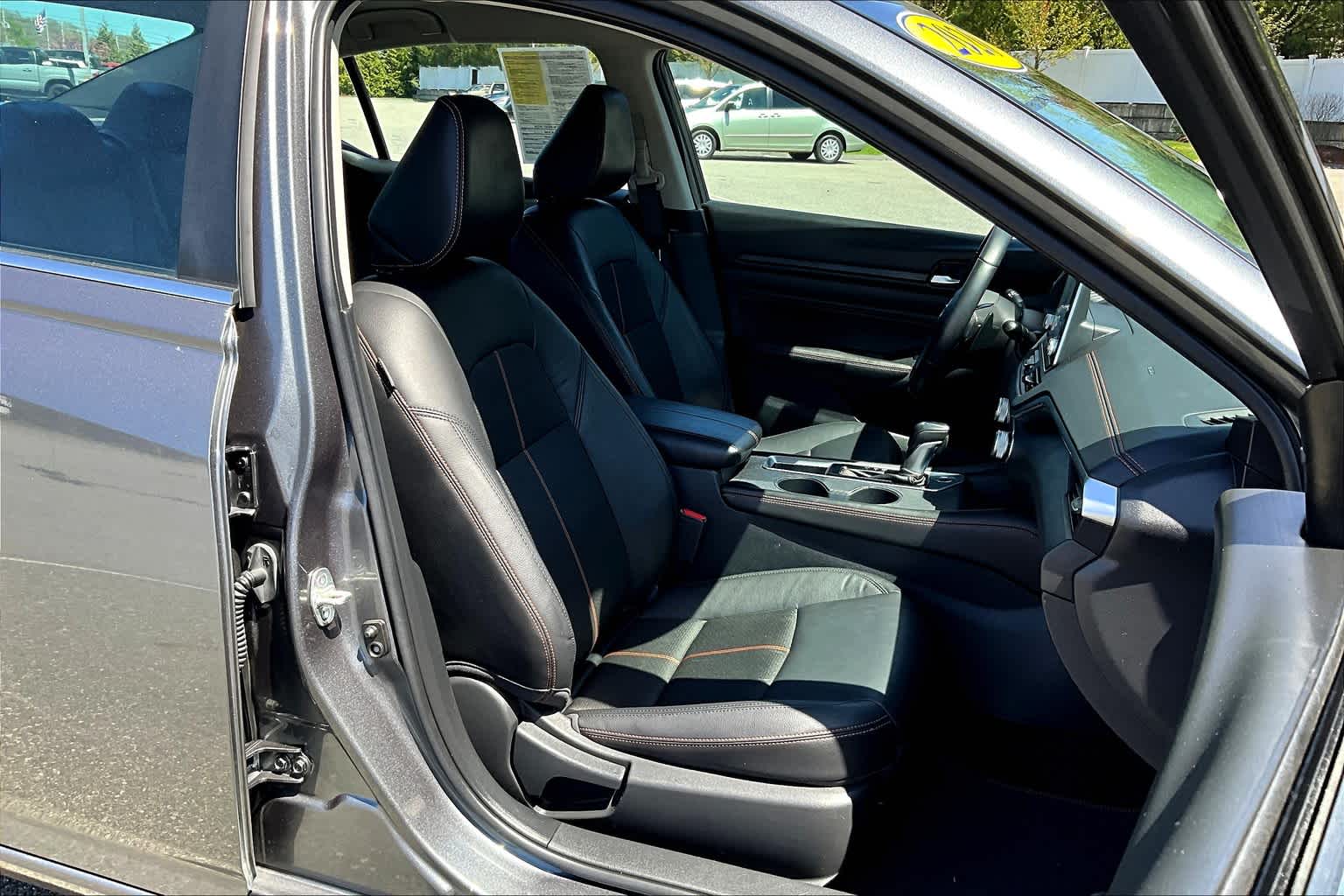 2020 Nissan Altima 2.5 SR - Photo 11