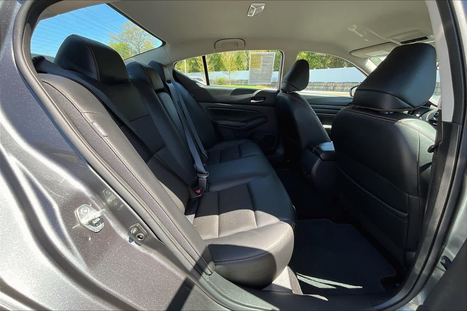 2020 Nissan Altima 2.5 SR - Photo 16