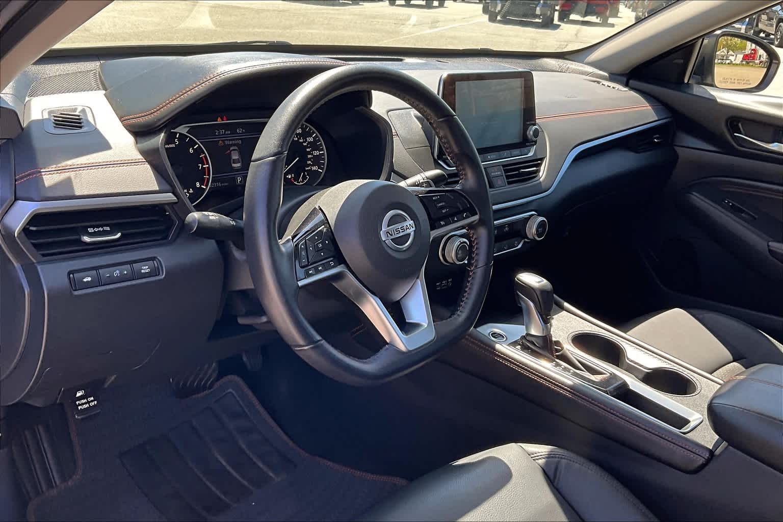 2020 Nissan Altima 2.5 SR - Photo 8