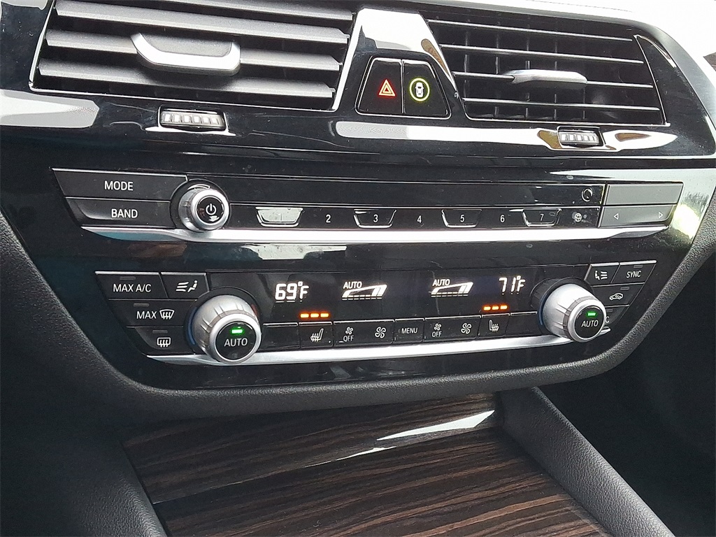 2020 BMW 5 Series 530i xDrive - Photo 17