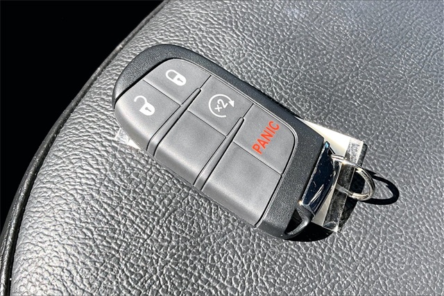 2022 Jeep Compass  - Photo 11
