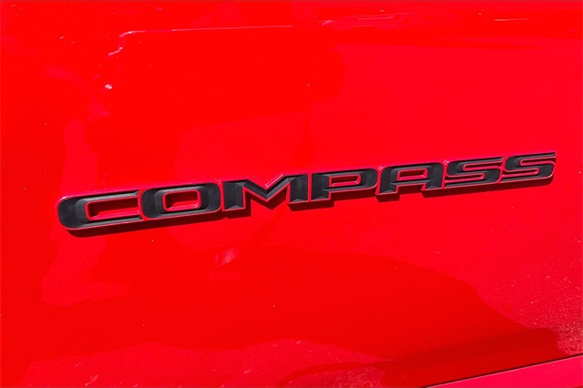 2022 Jeep Compass  - Photo 8