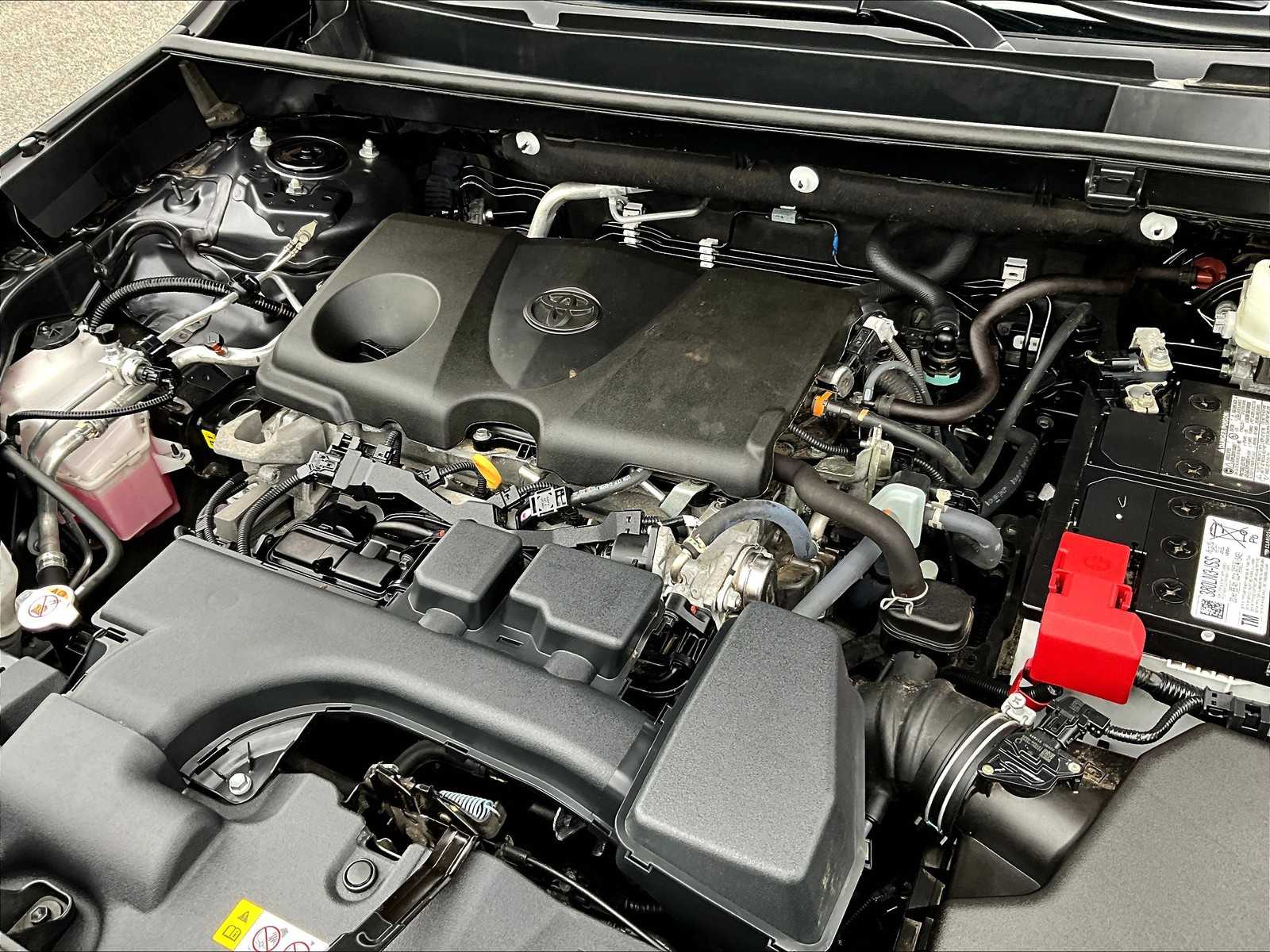2022 Toyota RAV4 LE - Photo 35