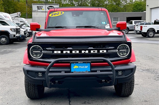 2023 Ford Bronco Base - Photo 2