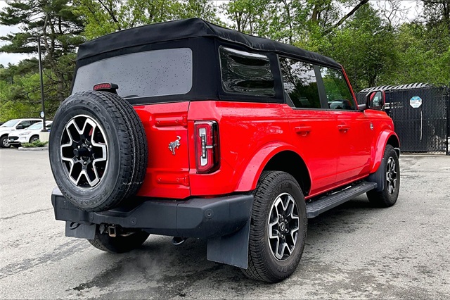 2023 Ford Bronco Base - Photo 4