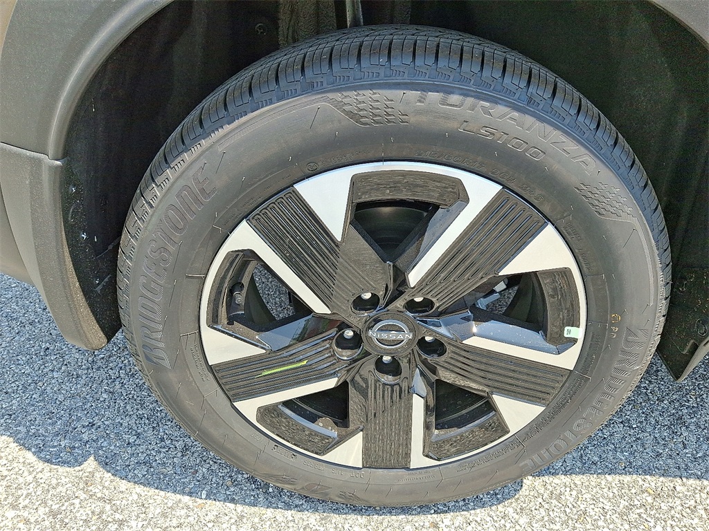 2025 Nissan Kicks SV - Photo 5