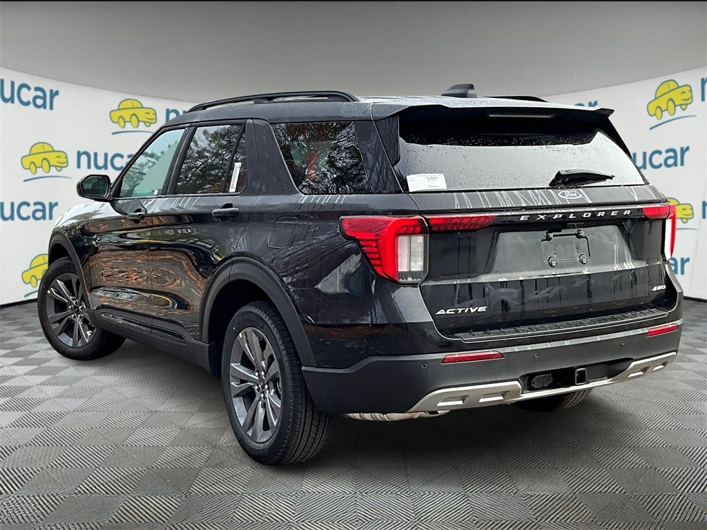 2026 Ford Explorer Active - Photo 4