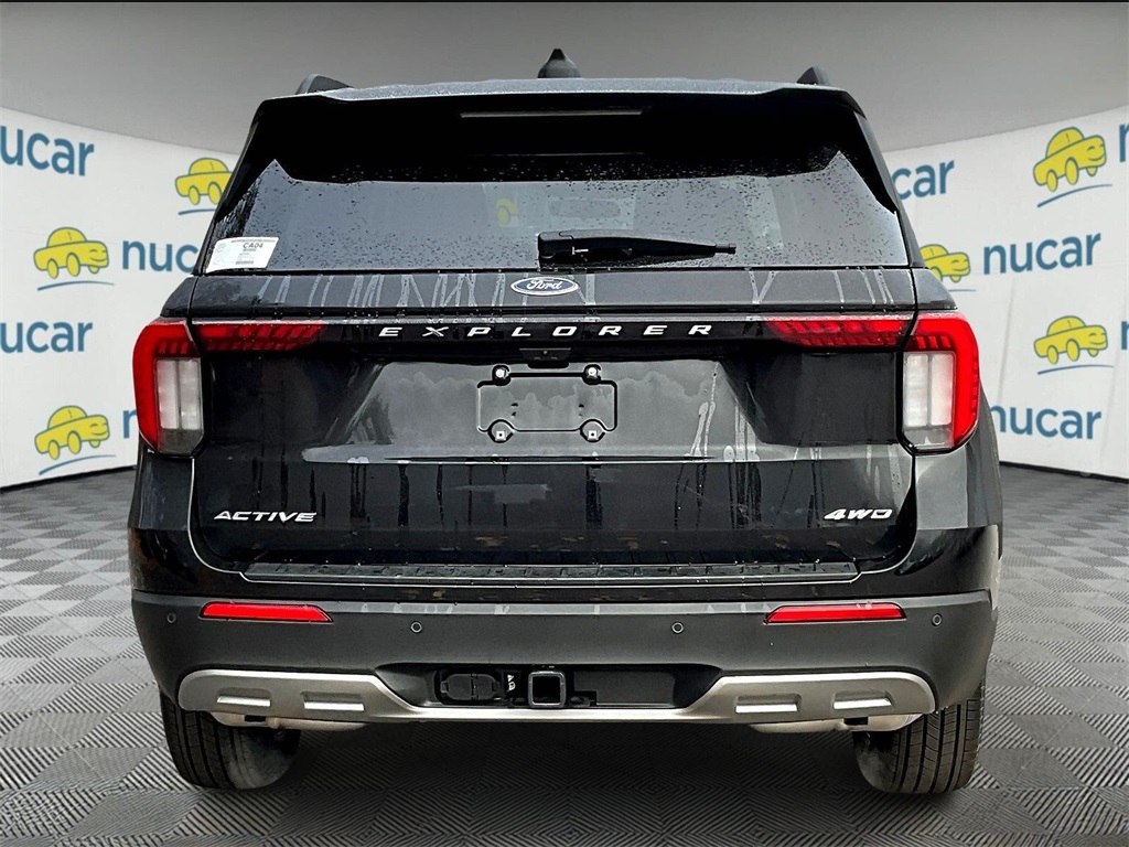 2026 Ford Explorer Active - Photo 5
