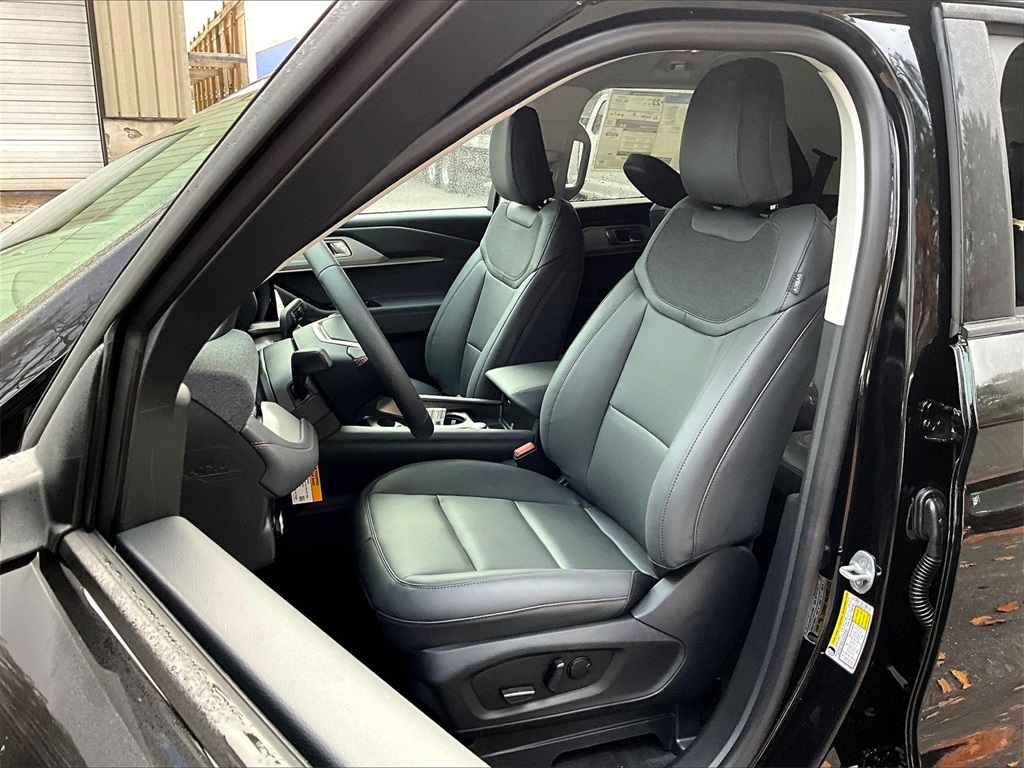 2026 Ford Explorer Active - Photo 10