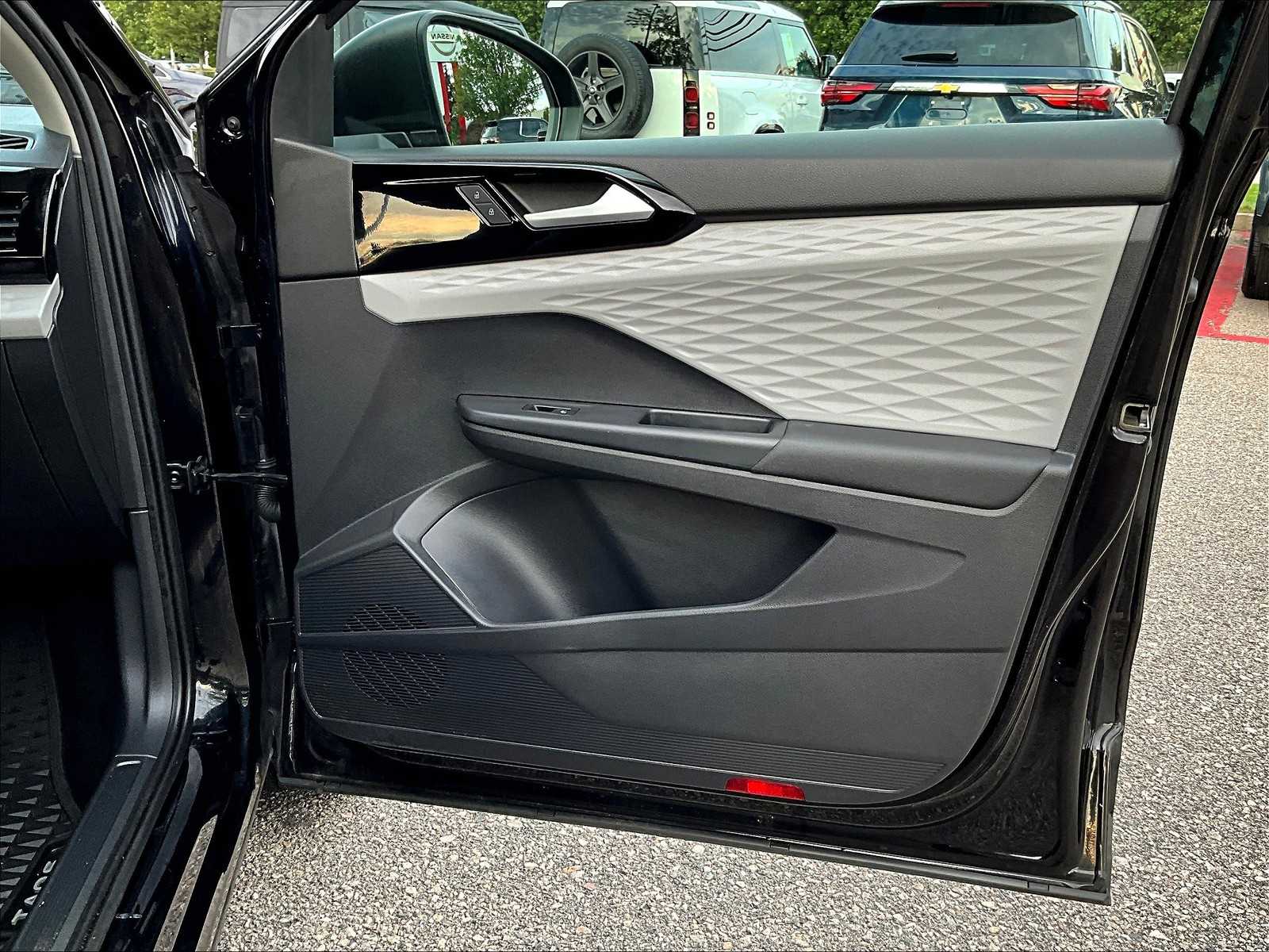 2022 Volkswagen Taos S - Photo 12